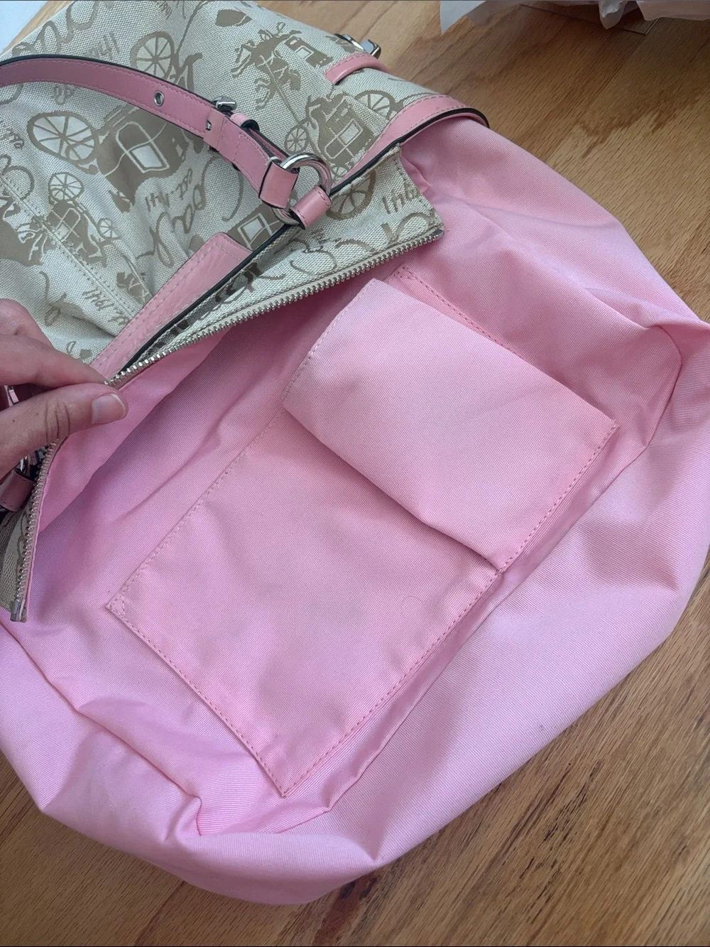 Coach Horse & Carriage Pleated Gallery Tote Pink Leather Khaki Y2K Shoulder Bag